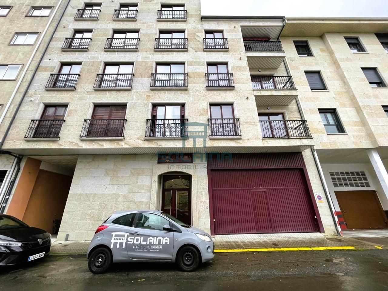 Vista exterior de Apartament en venda en O Carballiño   amb Calefacció i Balcó