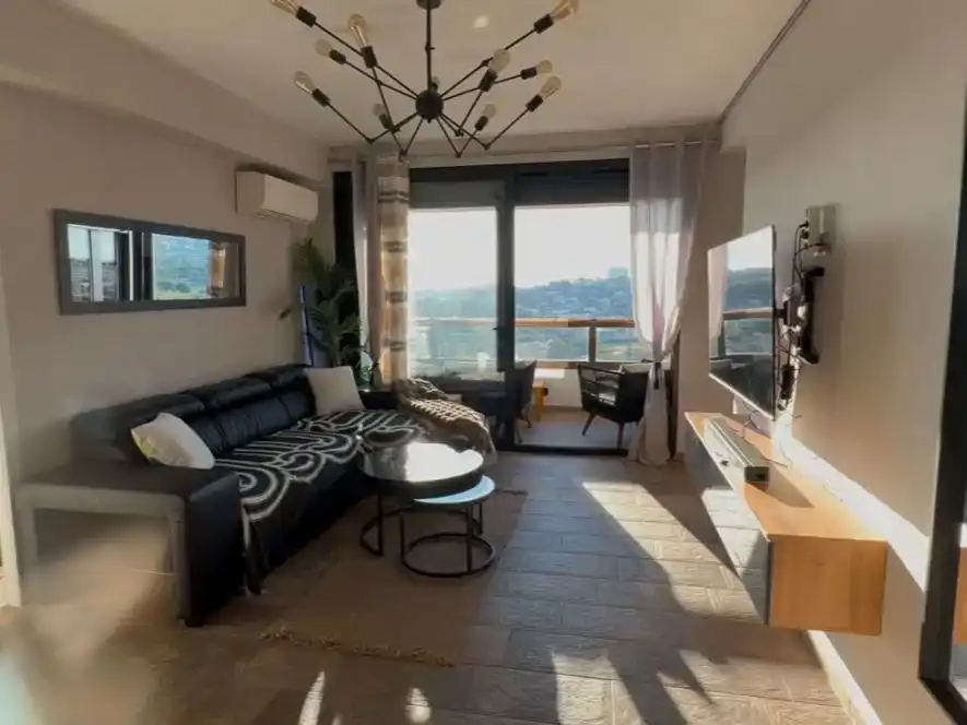 Wohnzimmer von Wohnung zur Miete in Marbella mit Klimaanlage, Schwimmbad und Möbliert