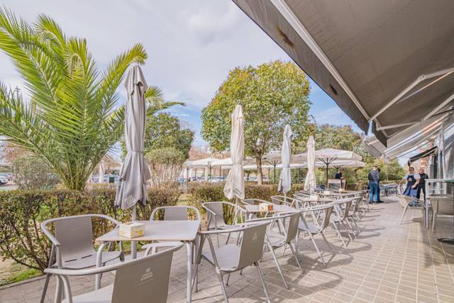 Local comercial en Alquiler en Calle Calle de Joaquina Eguaras, 2 en Joaquina Eguaras