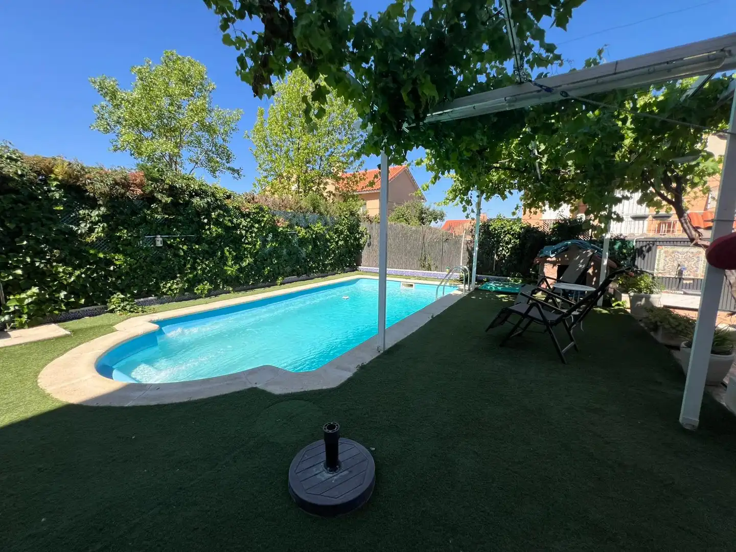 Schwimmbecken von Haus oder Chalet zum Verkauf in Aranjuez mit Klimaanlage, Heizung und Privatgarten