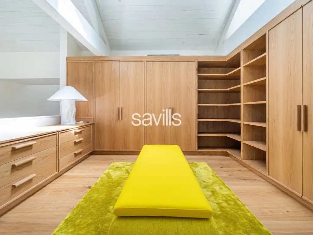 Dormitori de Casa o xalet en venda en Barcelona amb Aire condicionat i Terrassa