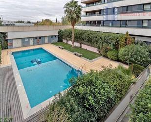 Piscina de Apartament en venda en  Granada Capital amb Aire condicionat i Terrassa