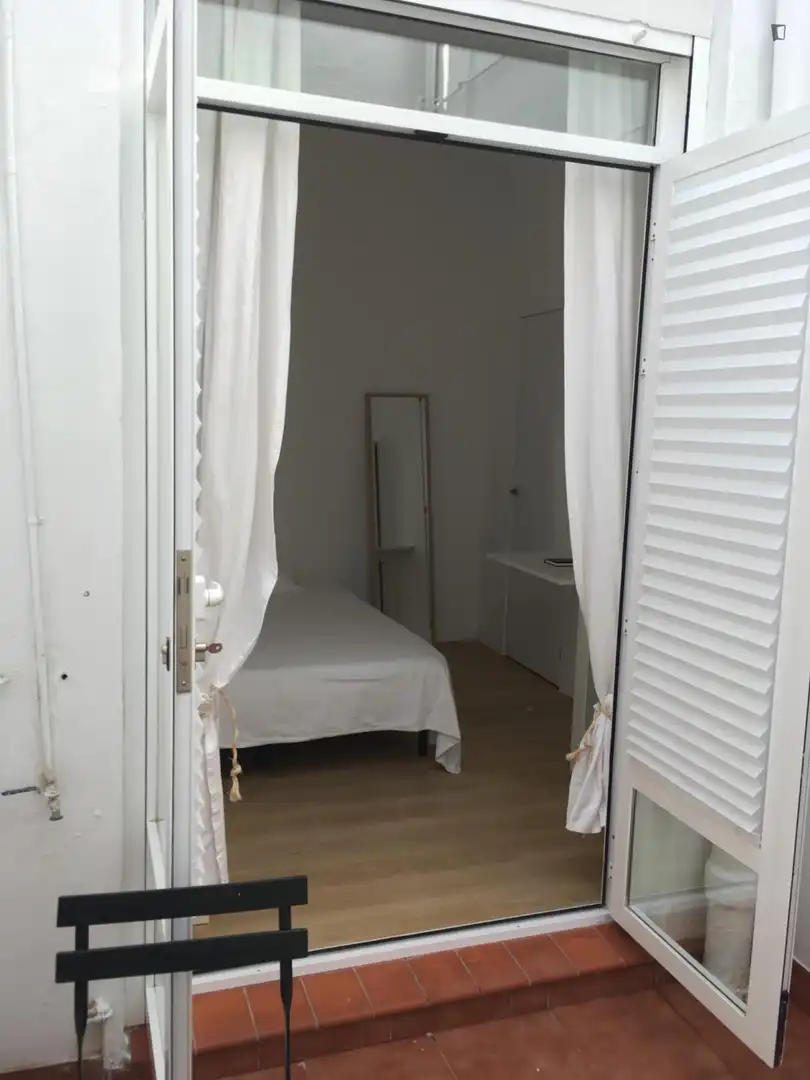 Room in Triana Este
