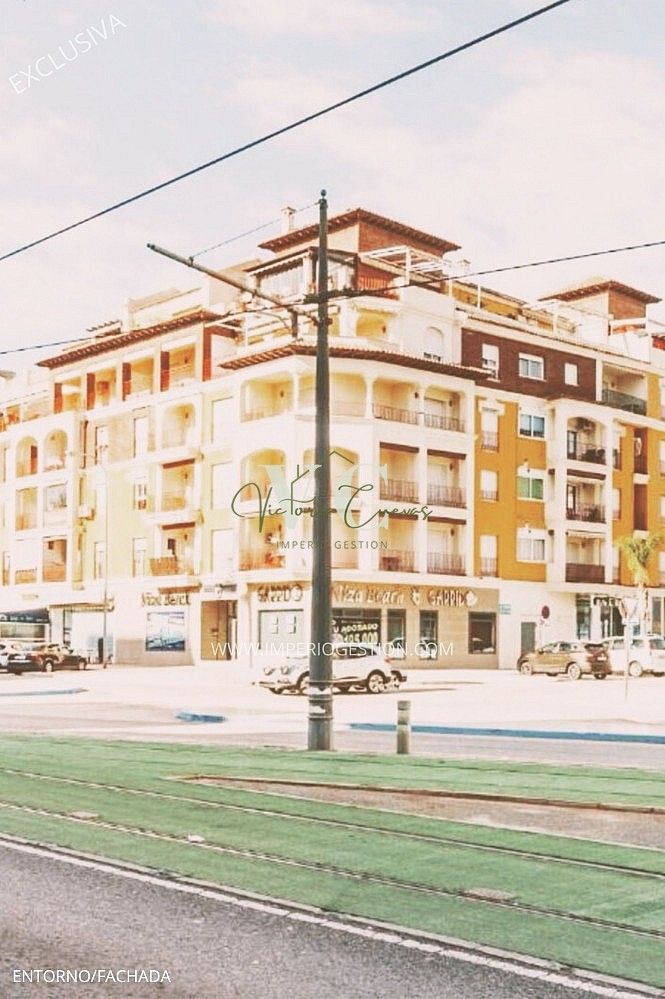 Vista exterior de Apartament en venda en Vélez-Málaga amb Aire condicionat, Calefacció i Jardí privat