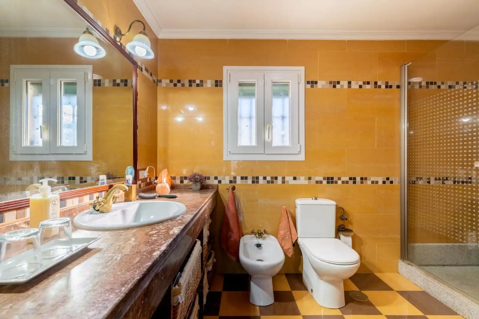 Chalet con terraza en venta en Sanlúcar la Mayor, imagen 46