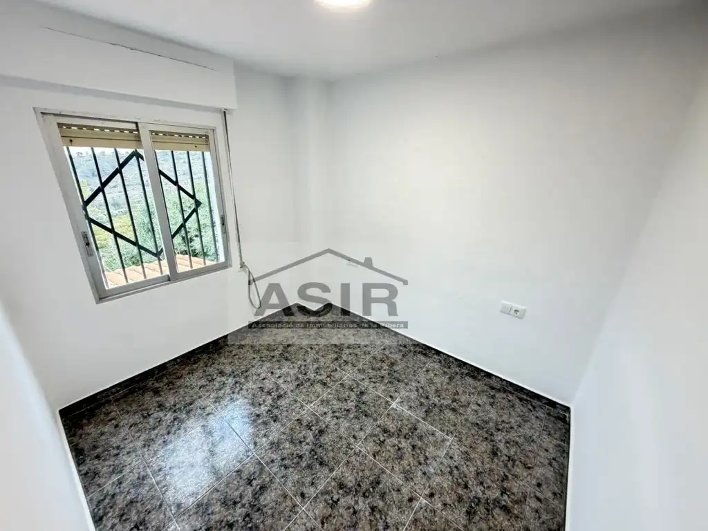 Bedroom of Houses for sale in Alzira