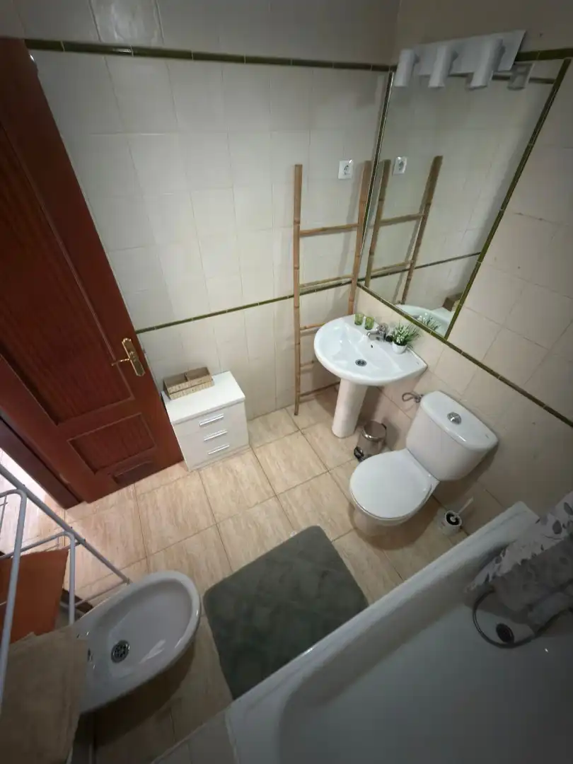 Baño de Apartamento en venta en Puerto del Rosario con Amueblado, Horno y Lavadora