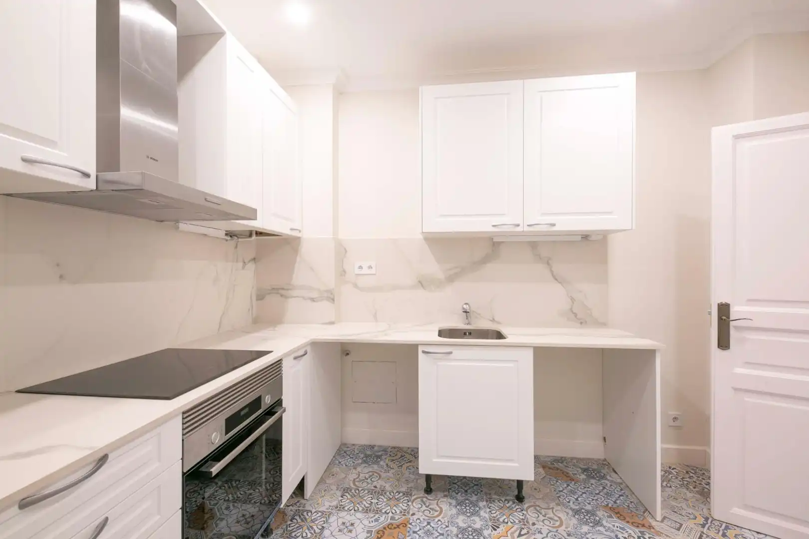 Cocina de Piso de alquiler en Barcelona con Aire acondicionado, Calefacción y Balcón