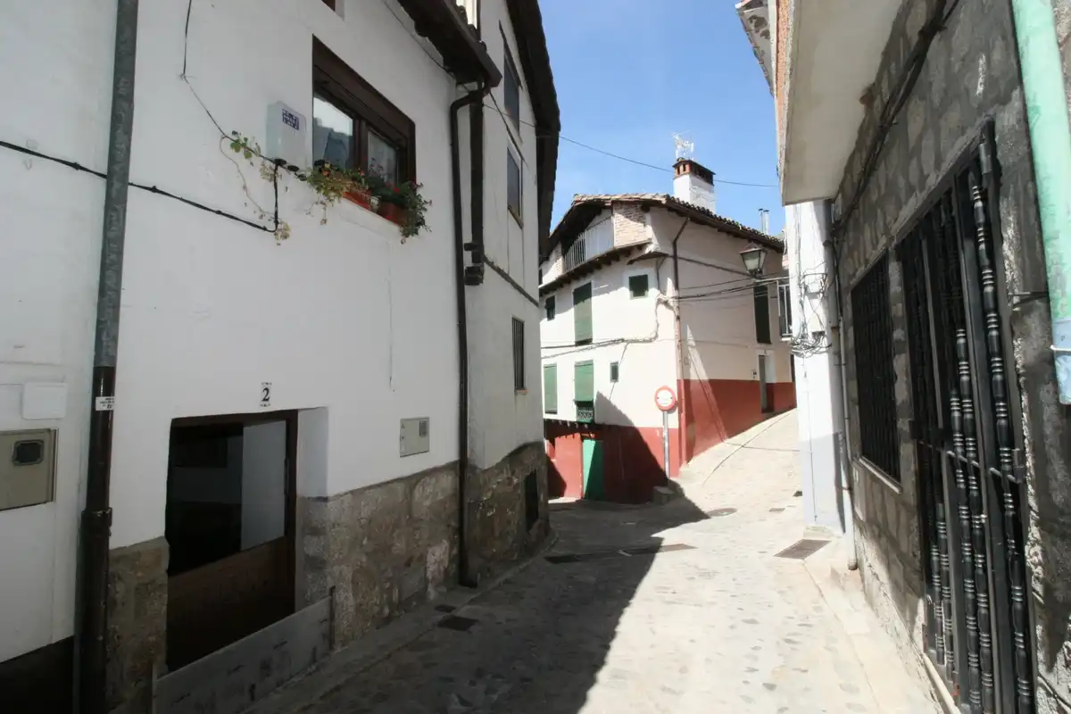 Vista exterior de Casa o chalet en venta en Guisando