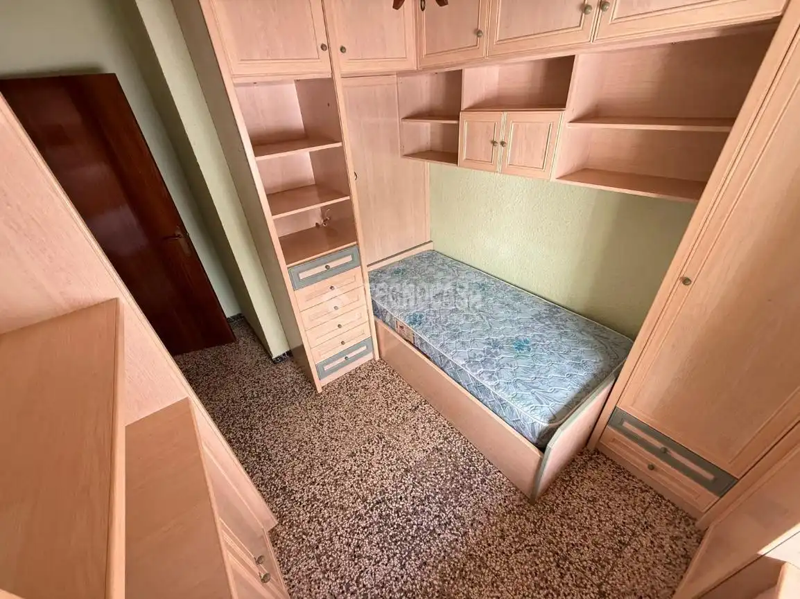 Bedroom of Flat for sale in Zaragoza