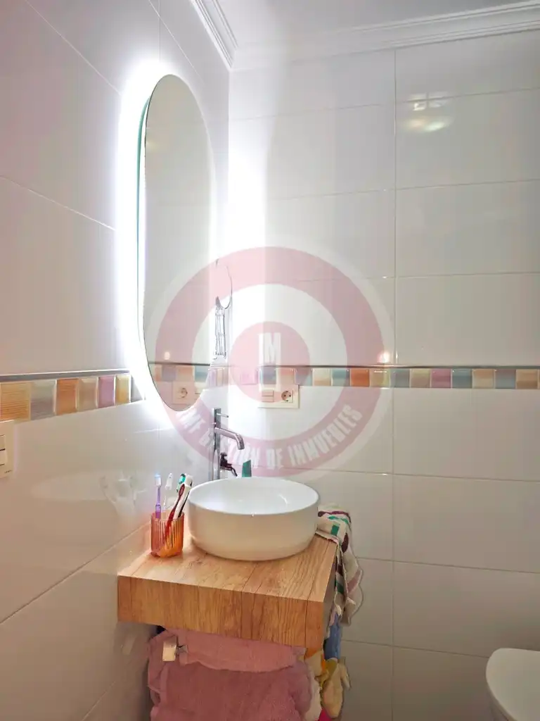 Badezimmer von Wohnung zum Verkauf in Vélez-Málaga mit Klimaanlage und Terrasse