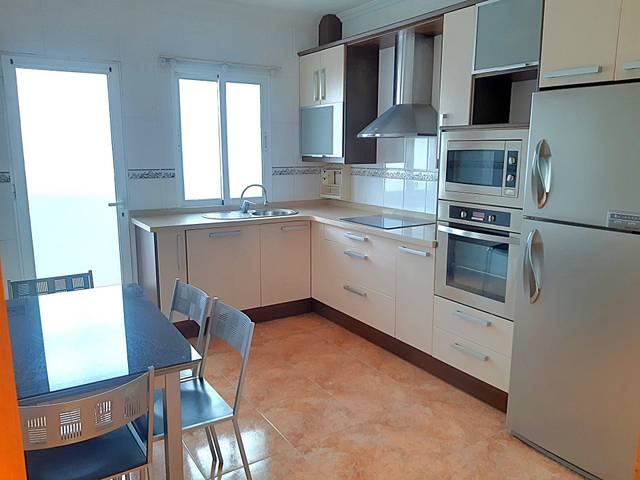 Piso en Alquiler en El Castillo - San Roque - El Carmen