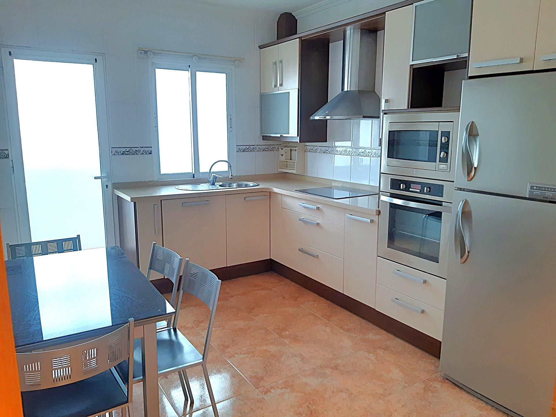 Cuina de Pis de lloguer en Molina de Segura amb Traster i Balcó