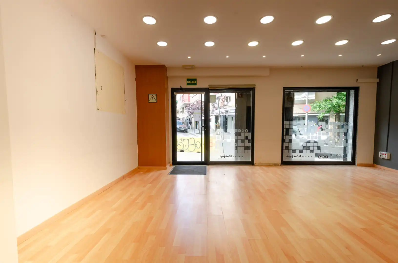 Local de lloguer en Barcelona amb Aire condicionat i Parquet
