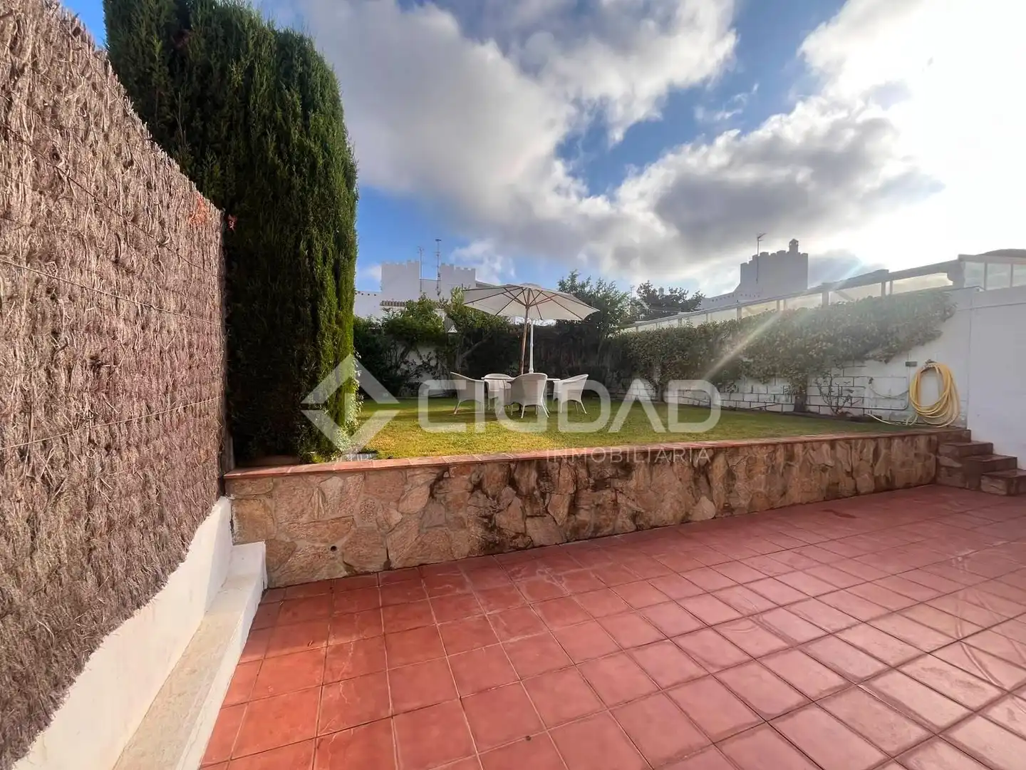 Jardín de Casa adosada en venta en Sanlúcar de Barrameda con Aire acondicionado, Jardín privado y Terraza