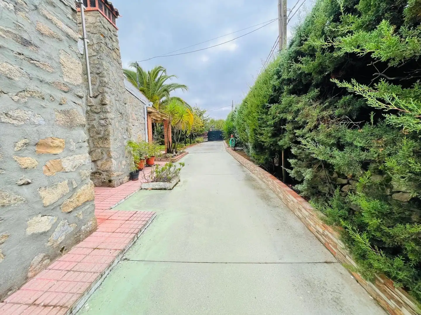 Vista exterior de Casa o chalet en venta en Casar de Cáceres con Aire acondicionado, Jardín privado y Terraza