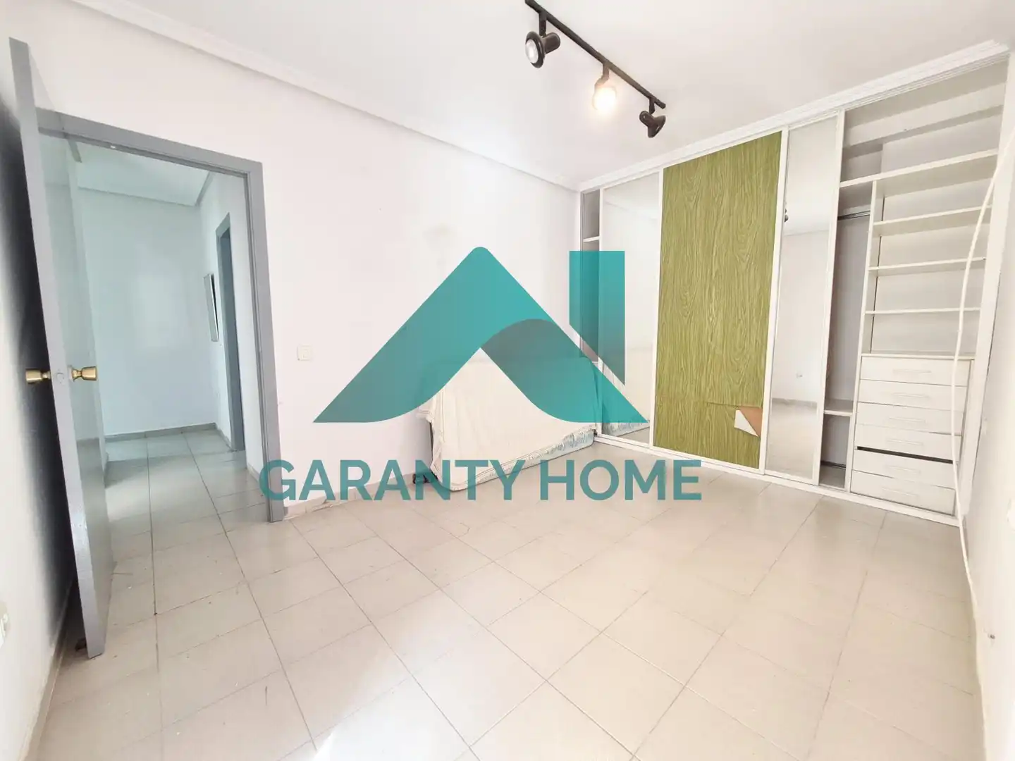 Apartament en venda en Cáceres amb Aire condicionat i Moblat