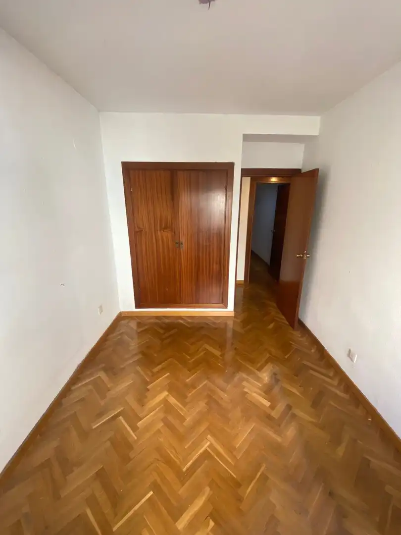 Habitación de Dúplex en venta en Zaragoza