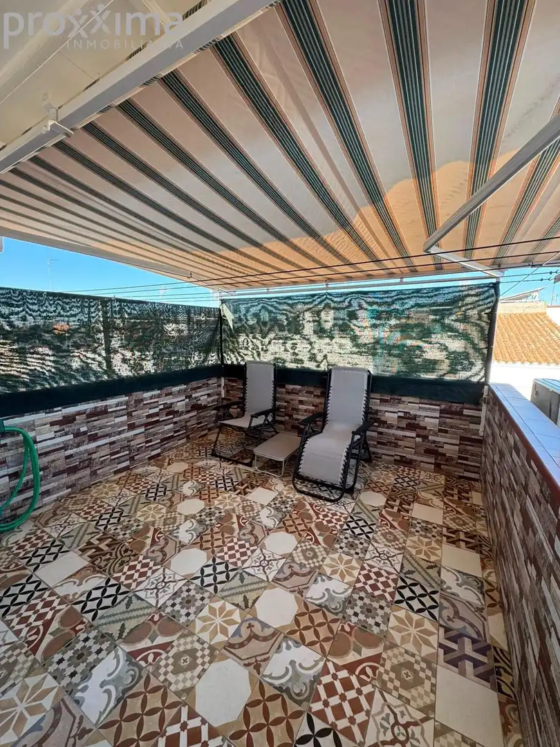 Terrassa de Casa adosada en venda en Alcalá de Guadaira amb Aire condicionat, Terrassa i Traster