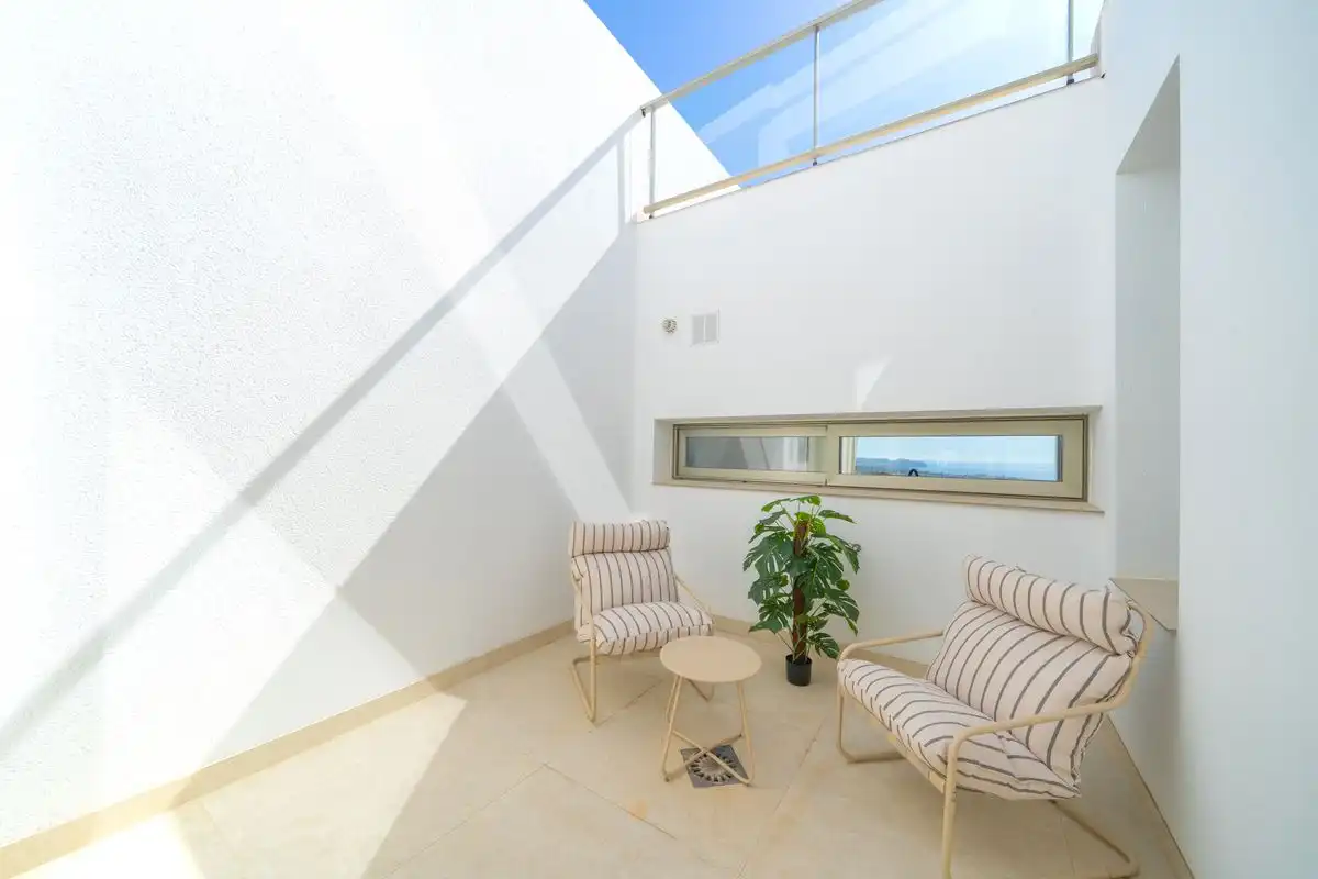 Casa aparellada amb terrassa en venda a Partida Oltamar, imagen 29