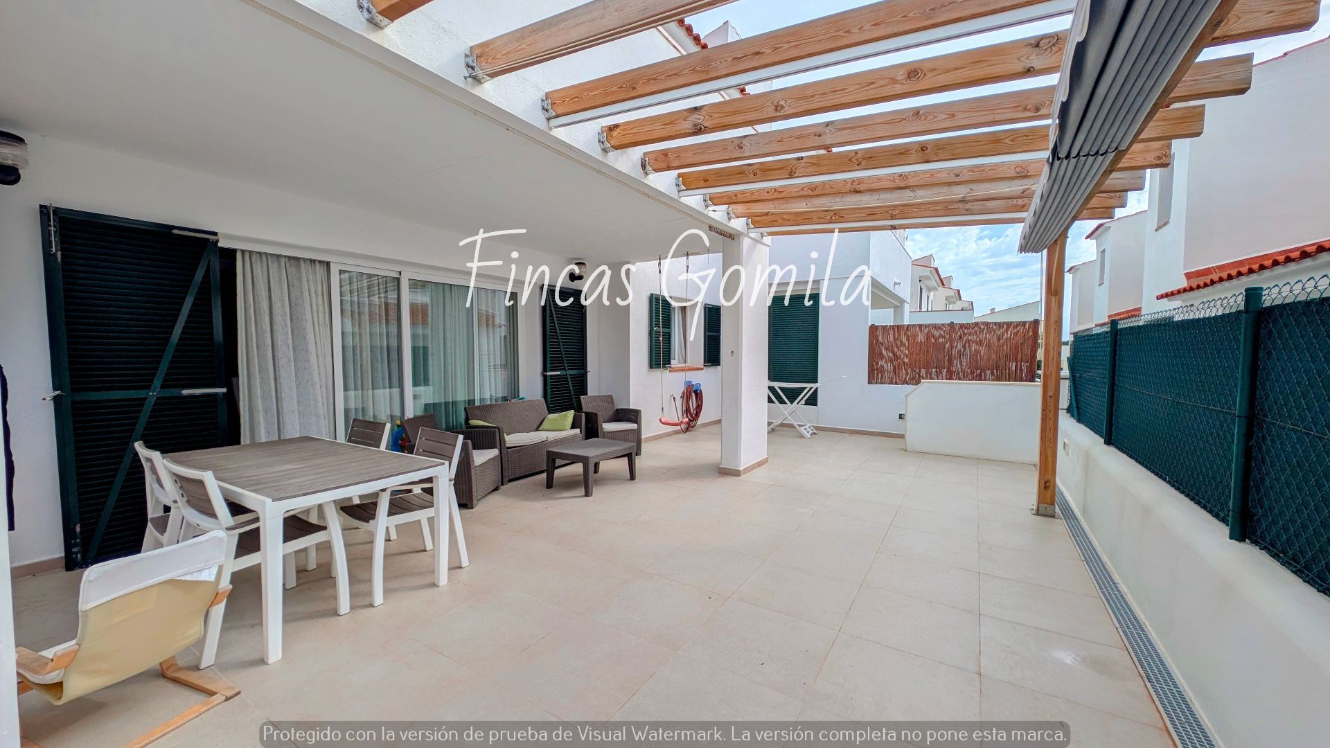 Terrasse von Einfamilien-Reihenhaus zum Verkauf in Es Mercadal mit Klimaanlage, Heizung und Terrasse