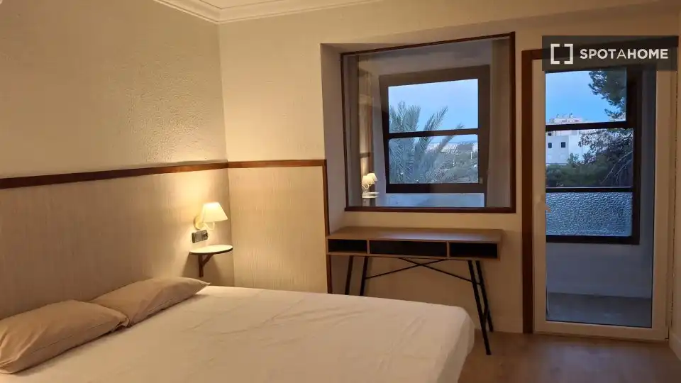 Habitación de Piso para compartir en  Palma de Mallorca con Aire acondicionado, Calefacción y Amueblado