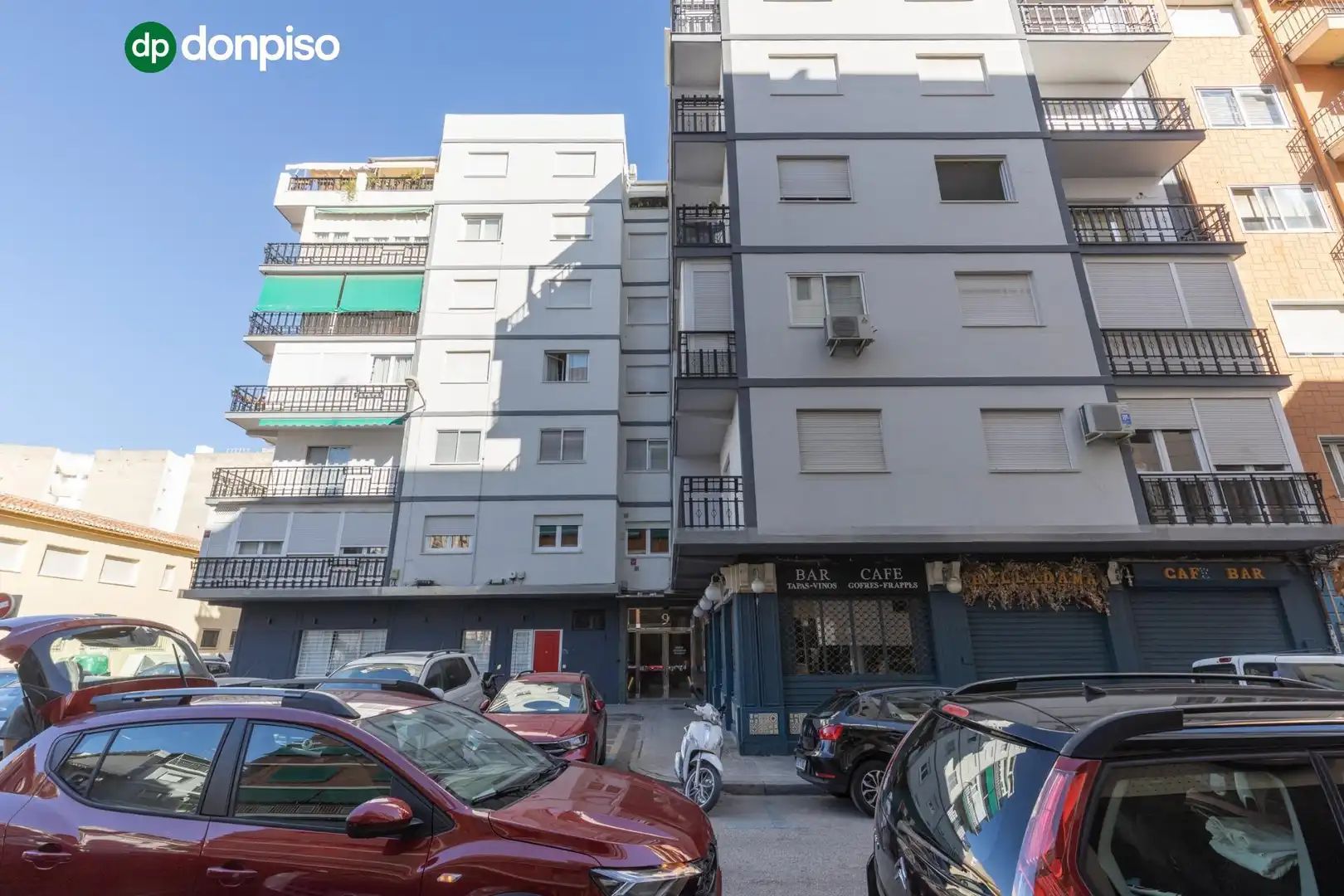 Vista exterior de Pis de lloguer en Granada amb Moblat