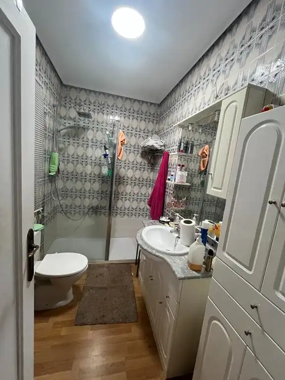 Bany de Casa o xalet en venda en Albacete amb Calefacció, Jardí privat i Parquet