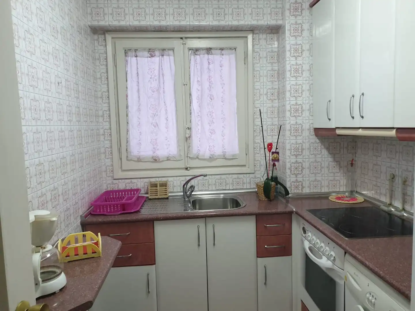 Kitchen of Flat for rent in Zaragoza  with Heating, Parquet flooring and Furnished