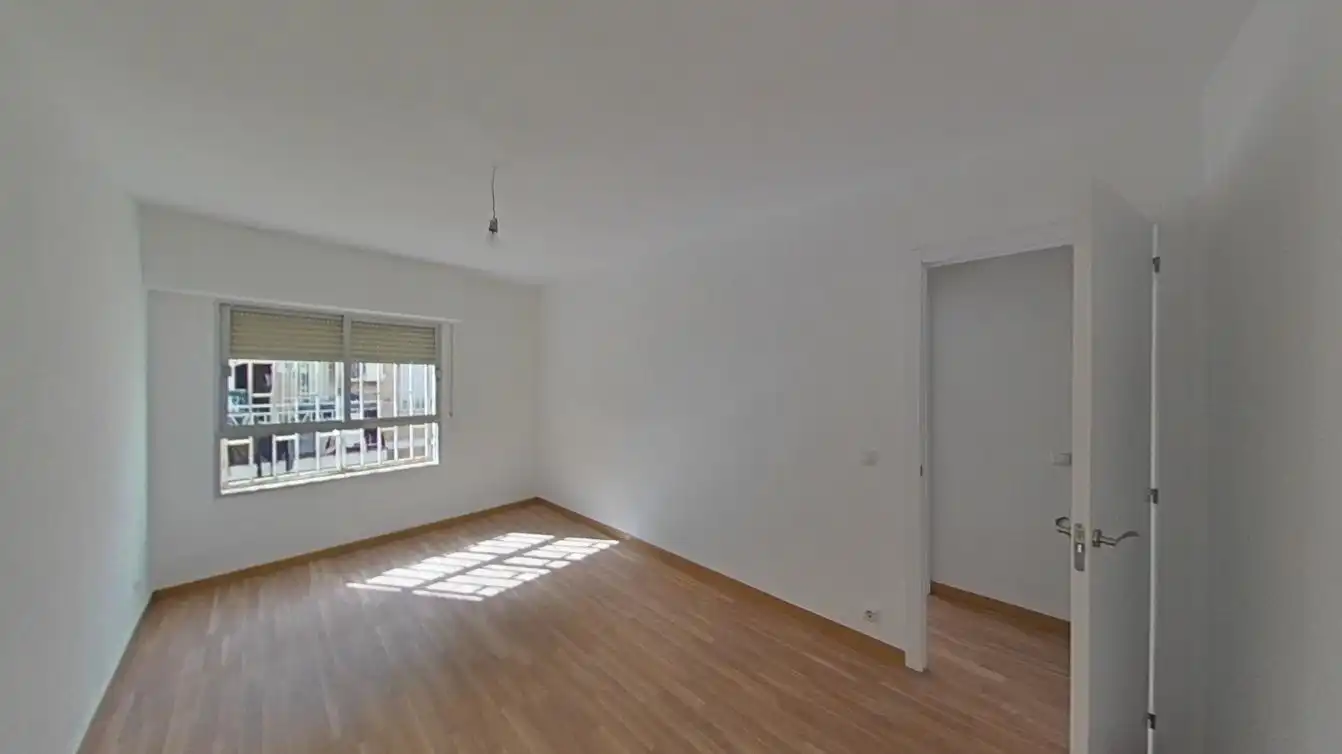 Bedroom of Flat for sale in Madrid