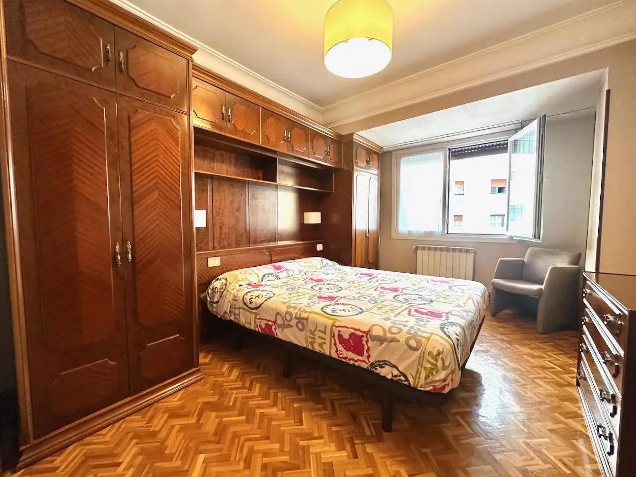 Habitación de Piso de alquiler en Donostia - San Sebastián  con Calefacción y Balcón