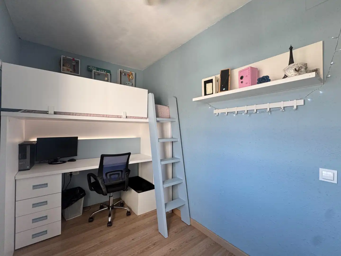 Habitación de Ático en venta en Igualada con Calefacción, Parquet y Terraza