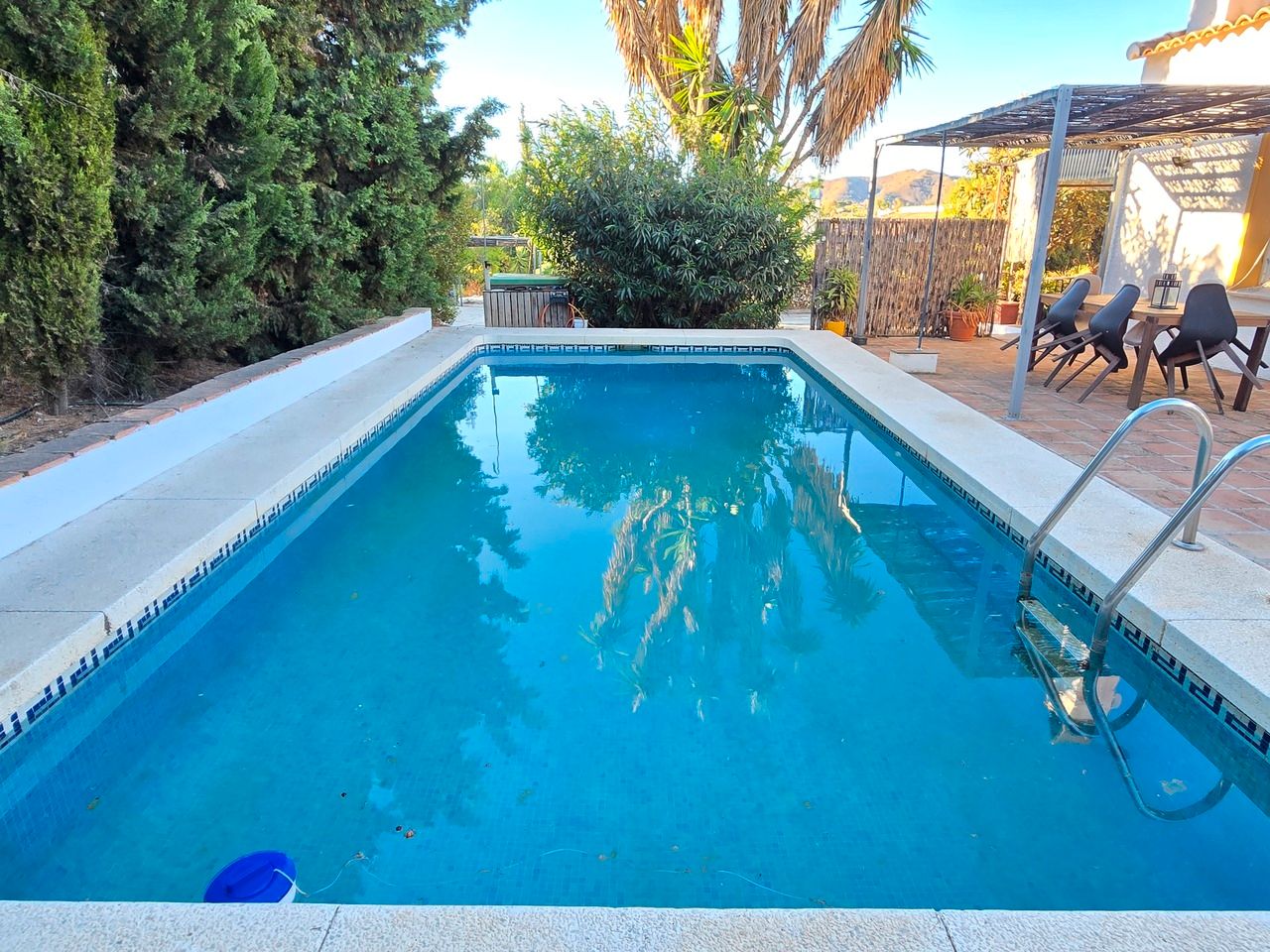 Swimming pool of House or chalet for sale in Viñuela  with Air Conditioner, Terrace and Swimming Pool