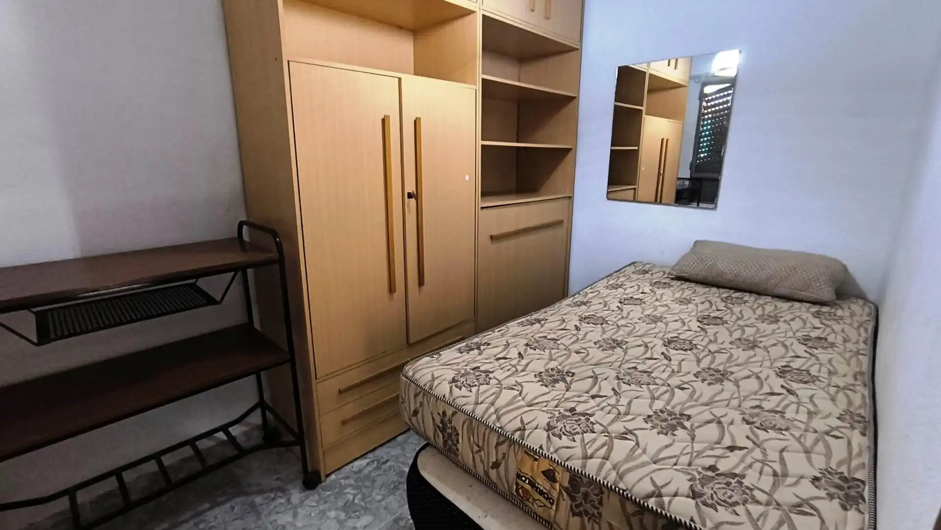 Habitación de Piso en venta en Valencia con Aire acondicionado y Balcón