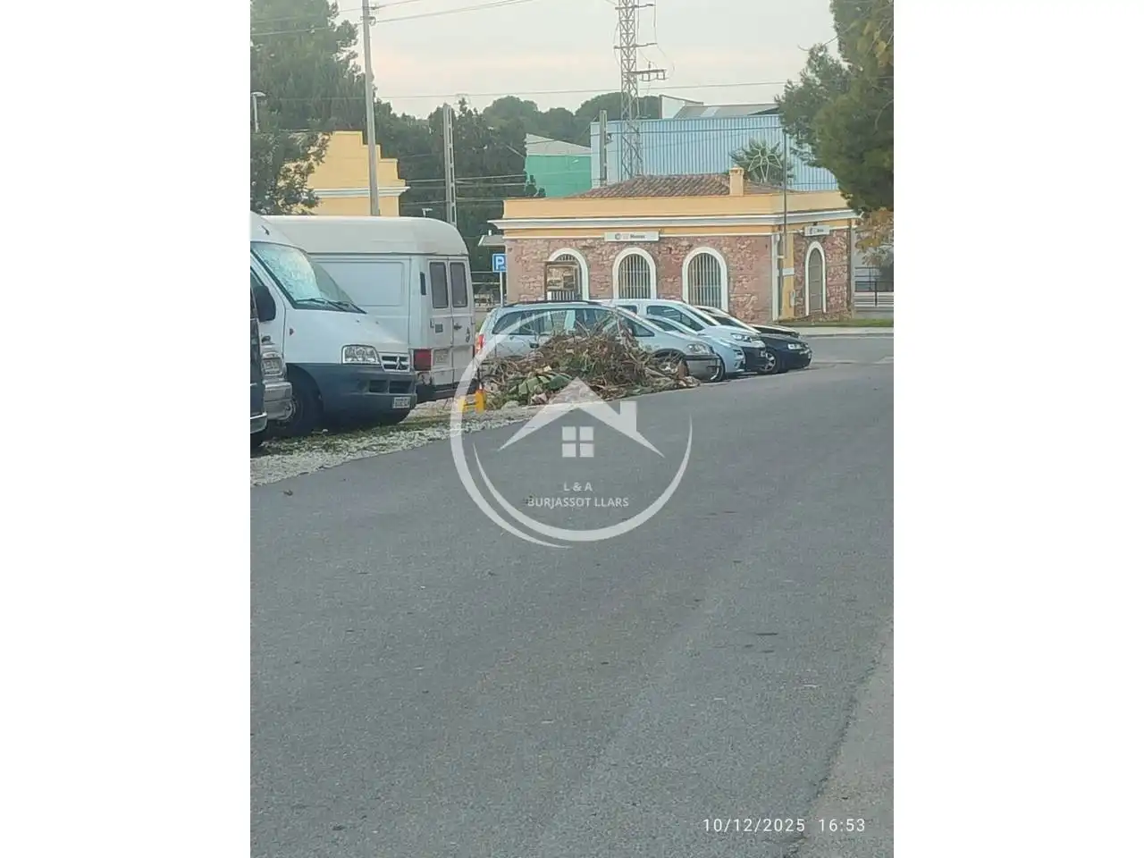 Vista exterior de Local en venta en Moncada