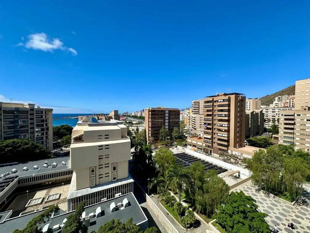 Vista exterior de Piso de alquiler en Santa Cruz de Tenerife con Terraza y Amueblado