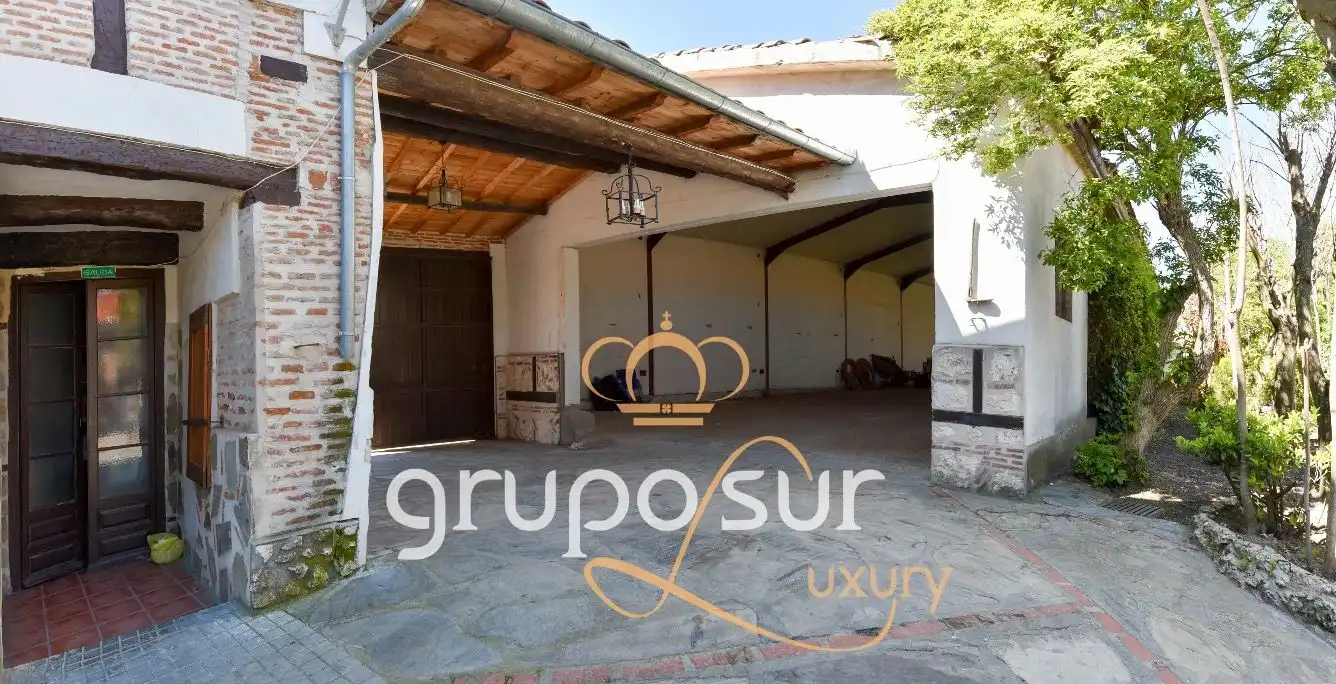 Exterior view of Country homes for sale in Olmedo  with Heating, Private garden and Parquet flooring