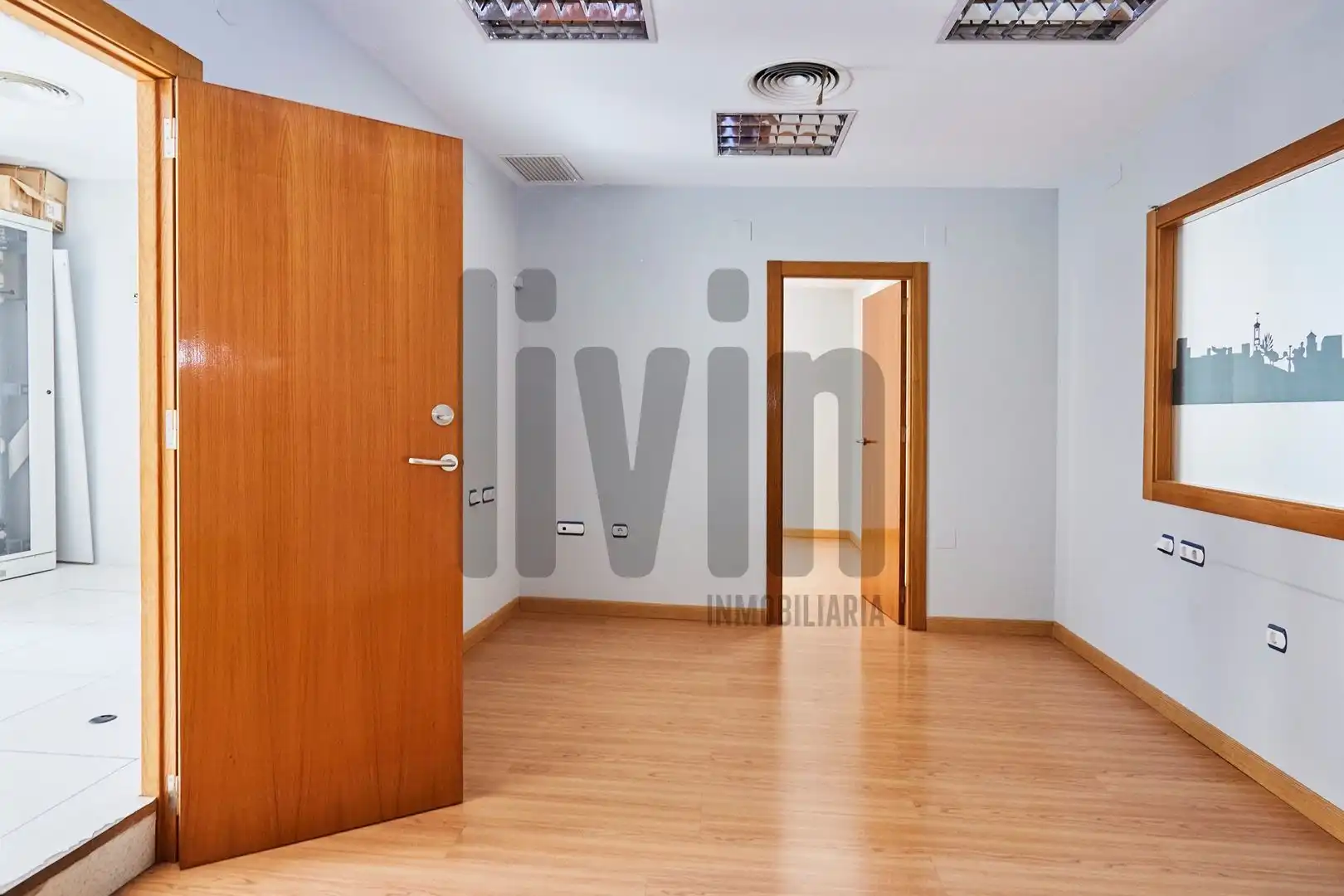 Oficina en venta en Jaén con Aire acondicionado y Calefacción