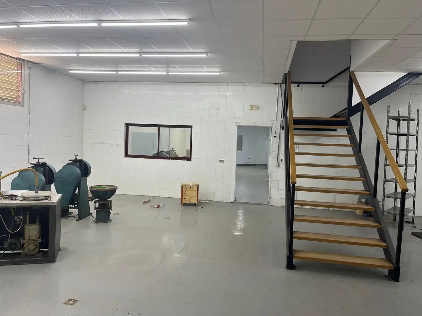 Nave industrial de alquiler en Córdoba con Calefacción y Alarma