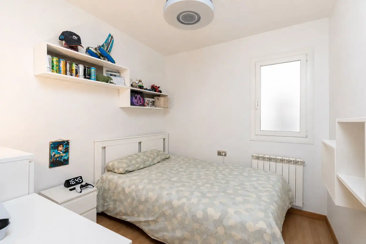 Schlafzimmer von Wohnung zum Verkauf in Sant Quirze del Vallès mit Klimaanlage, Heizung und Balkon