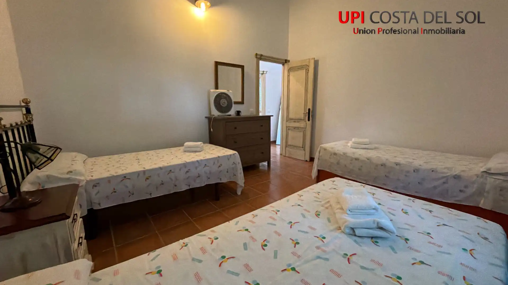 Habitación de Finca rústica en venta en Cártama con Aire acondicionado, Jardín privado y Terraza
