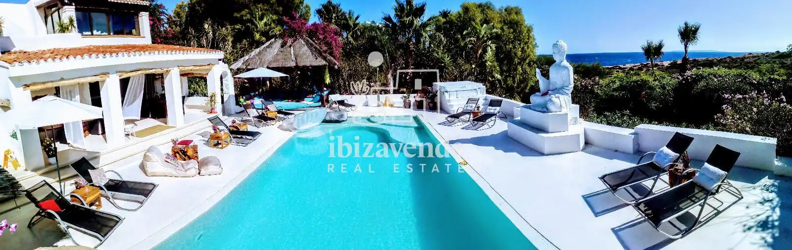 Houses for sale in Santa Eulària des Riu  with Air Conditioner, Private garden and Terrace