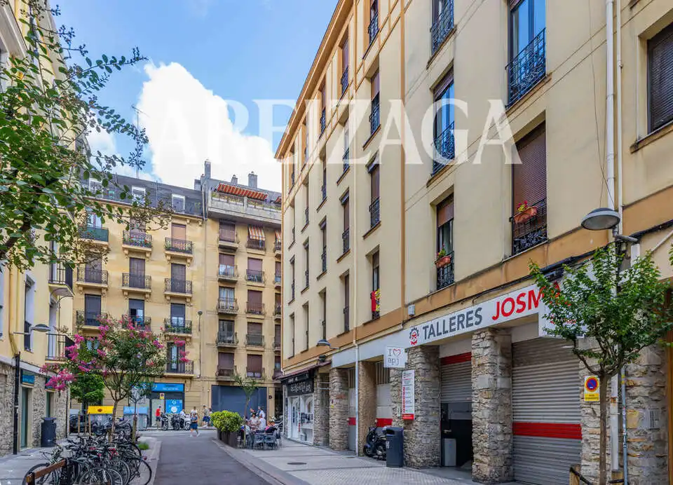 Vista exterior de Piso en venta en Donostia - San Sebastián  con Calefacción