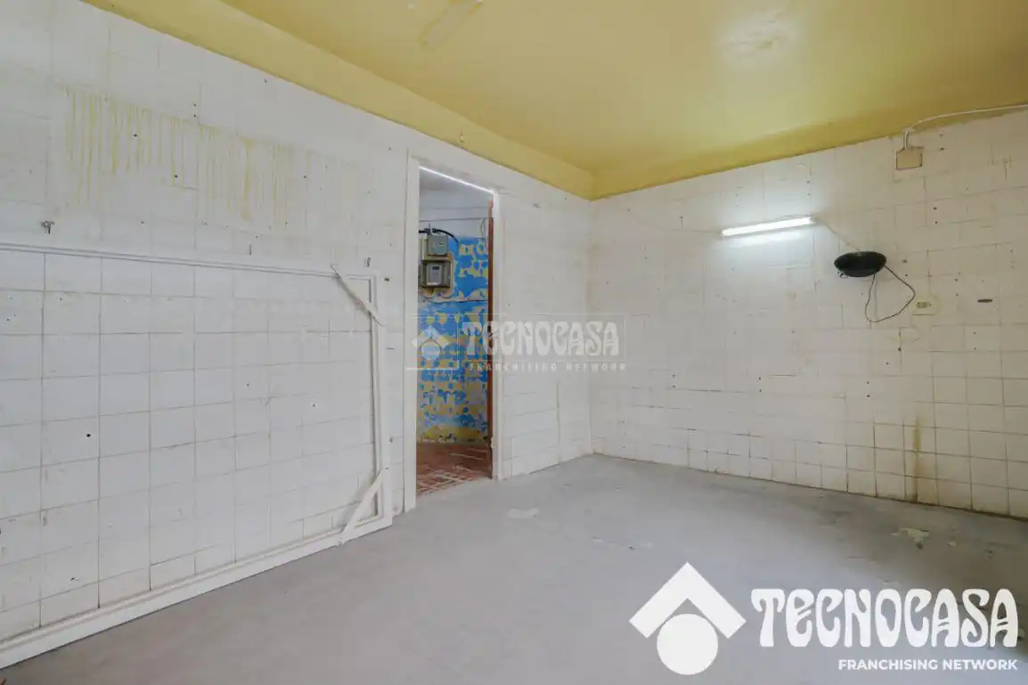 Local en venta en Badalona