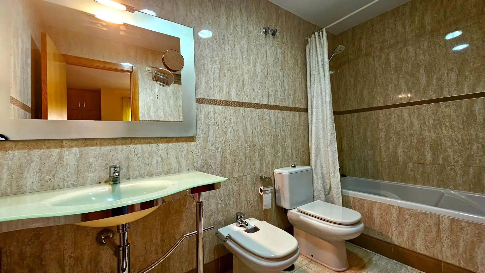 Baño de Casa adosada en venta en Cartagena con Aire acondicionado, Jardín privado y Terraza