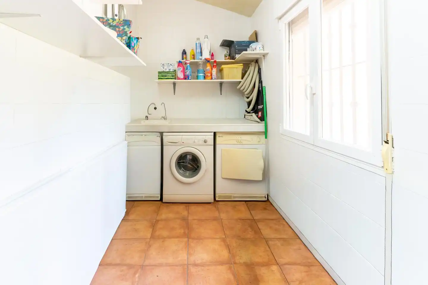 Casa o xalet en venda en Elche / Elx amb Calefacció, Terrassa i Traster