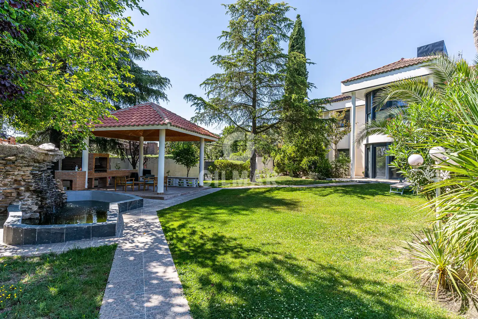 Jardín de Casa o chalet en venta en Boadilla del Monte con Calefacción, Jardín privado y Piscina