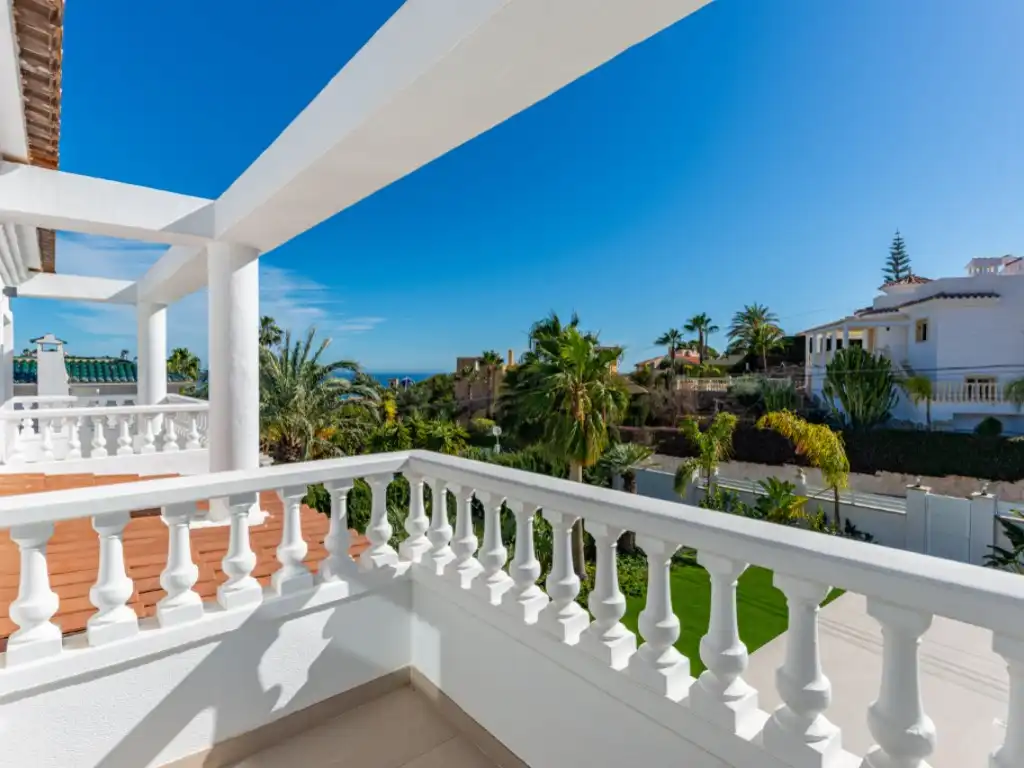 Garden of Houses for sale in El Campello  with Air Conditioner, Private garden and Swimming Pool