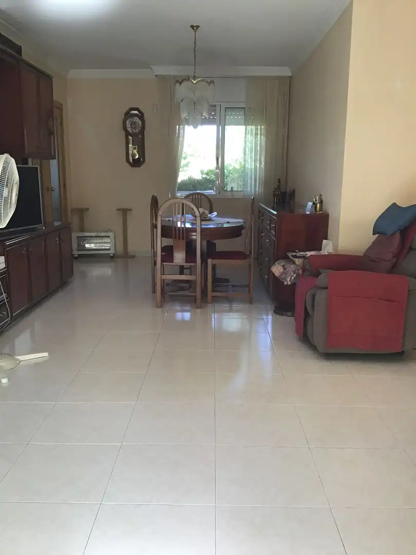 Sala de estar de Casa adosada en venta en Santa Coloma de Farners con Calefacción, Jardín privado y Terraza
