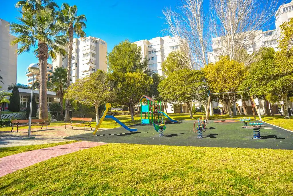 Vista exterior de Apartament de lloguer en Alicante / Alacant amb Calefacció, Moblat i Forn